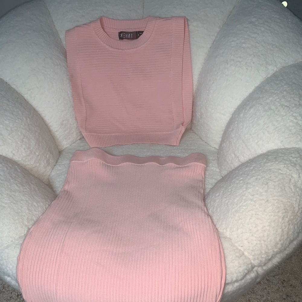 Blush two piece skirt set size small